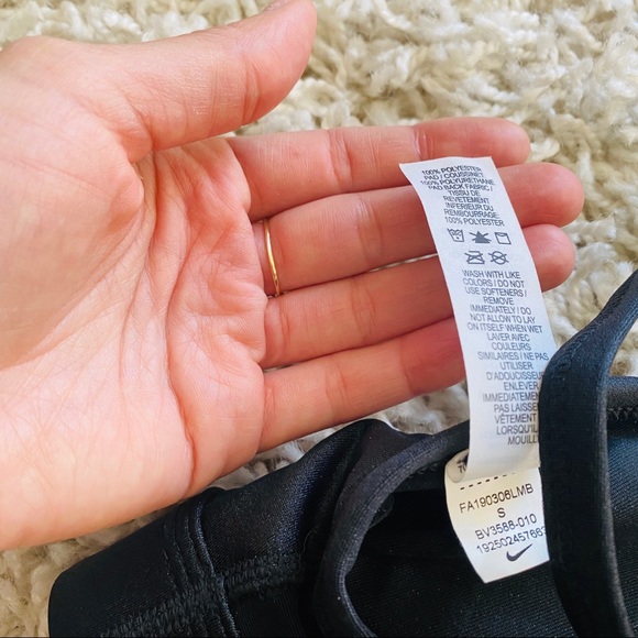 NIKE black shiny strappy mesh panel athletic fitness yoga sports bra S - Picture 4 of 6